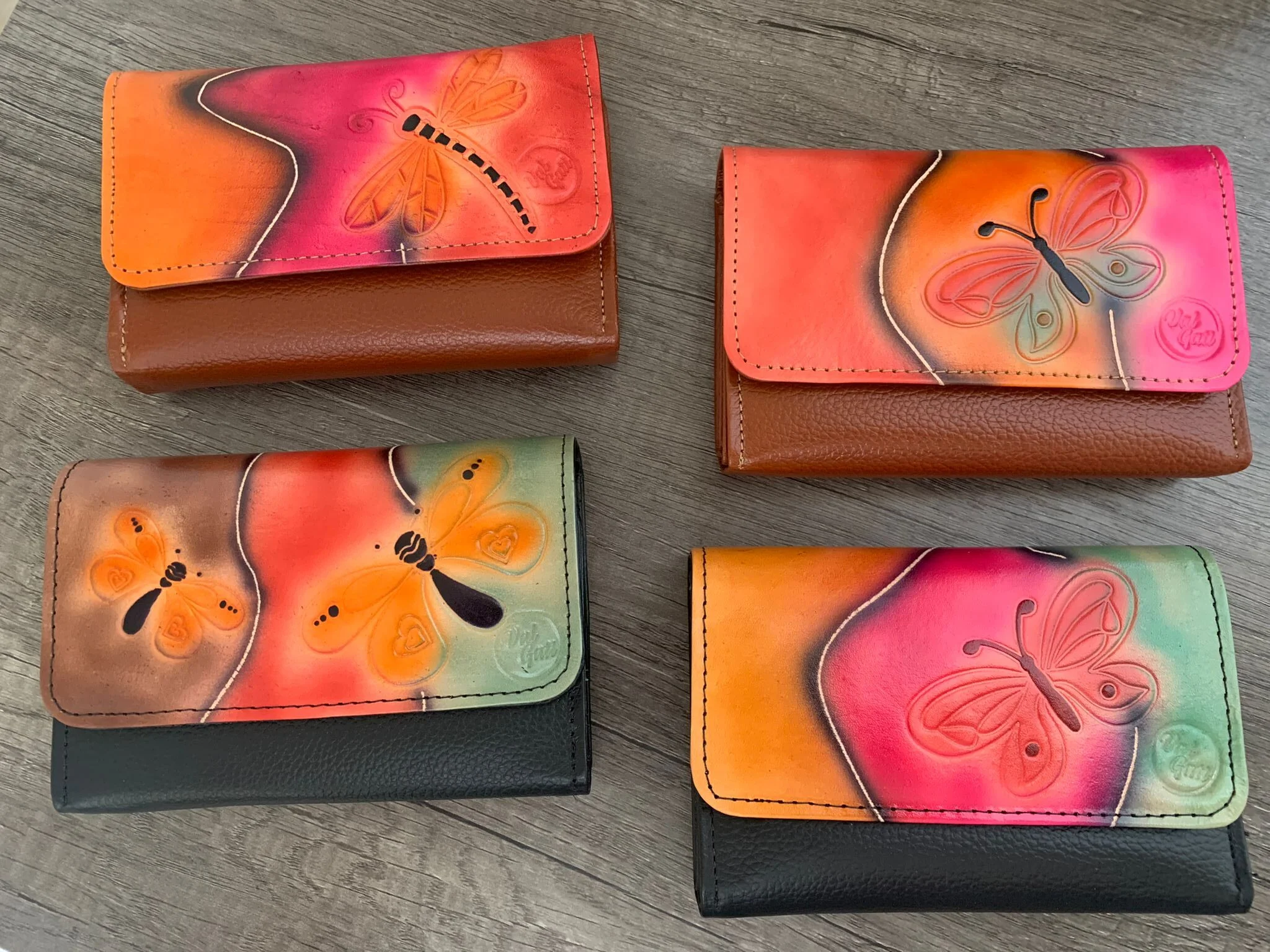 Valgati wallets for women